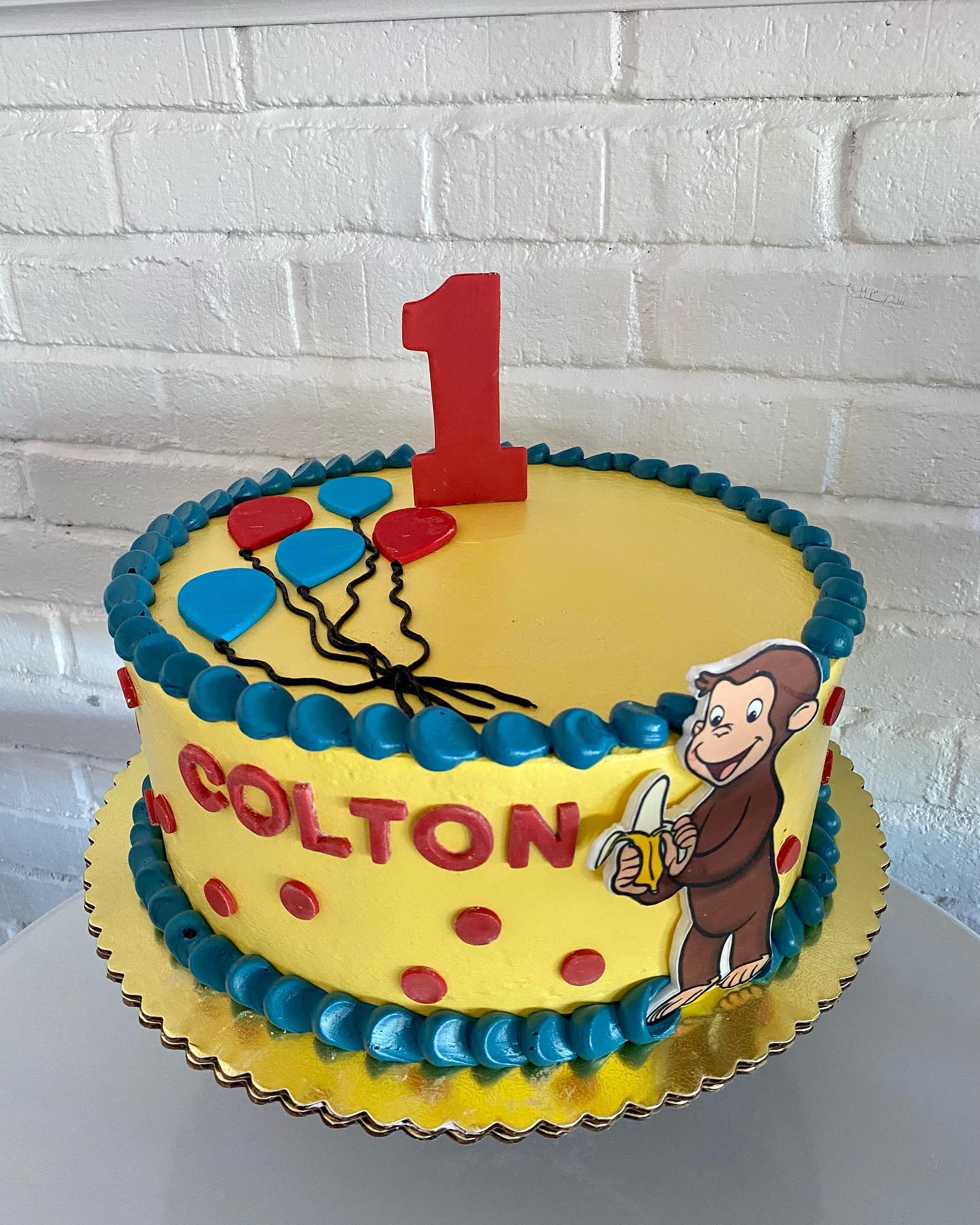 “He was a good little monkey and always very curious.” #curiousgeorgecake #monkey #firstbirthday #balloons #thepursuitofpastry #customcake #ctbakery #oldsaybrookctbakery